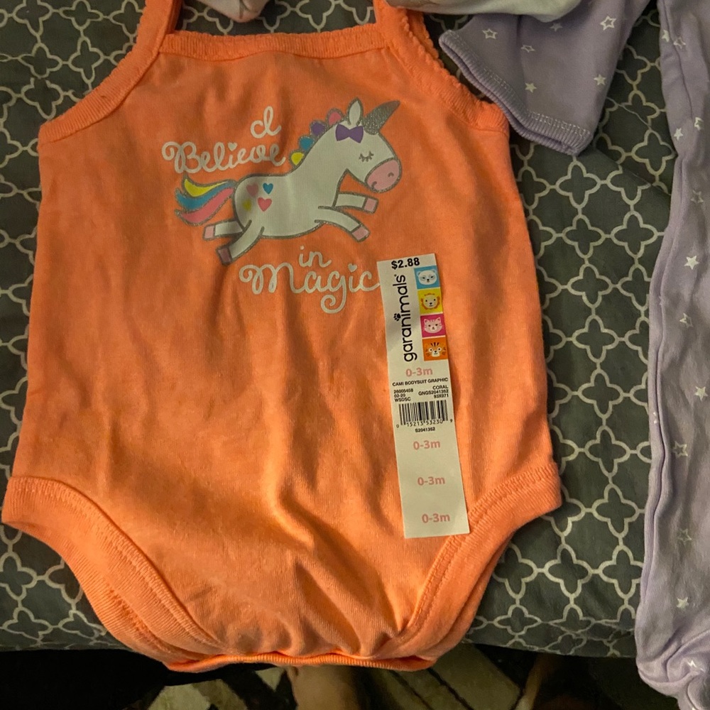 Baby girl clothes and diaper bag - Picture 5 of 7